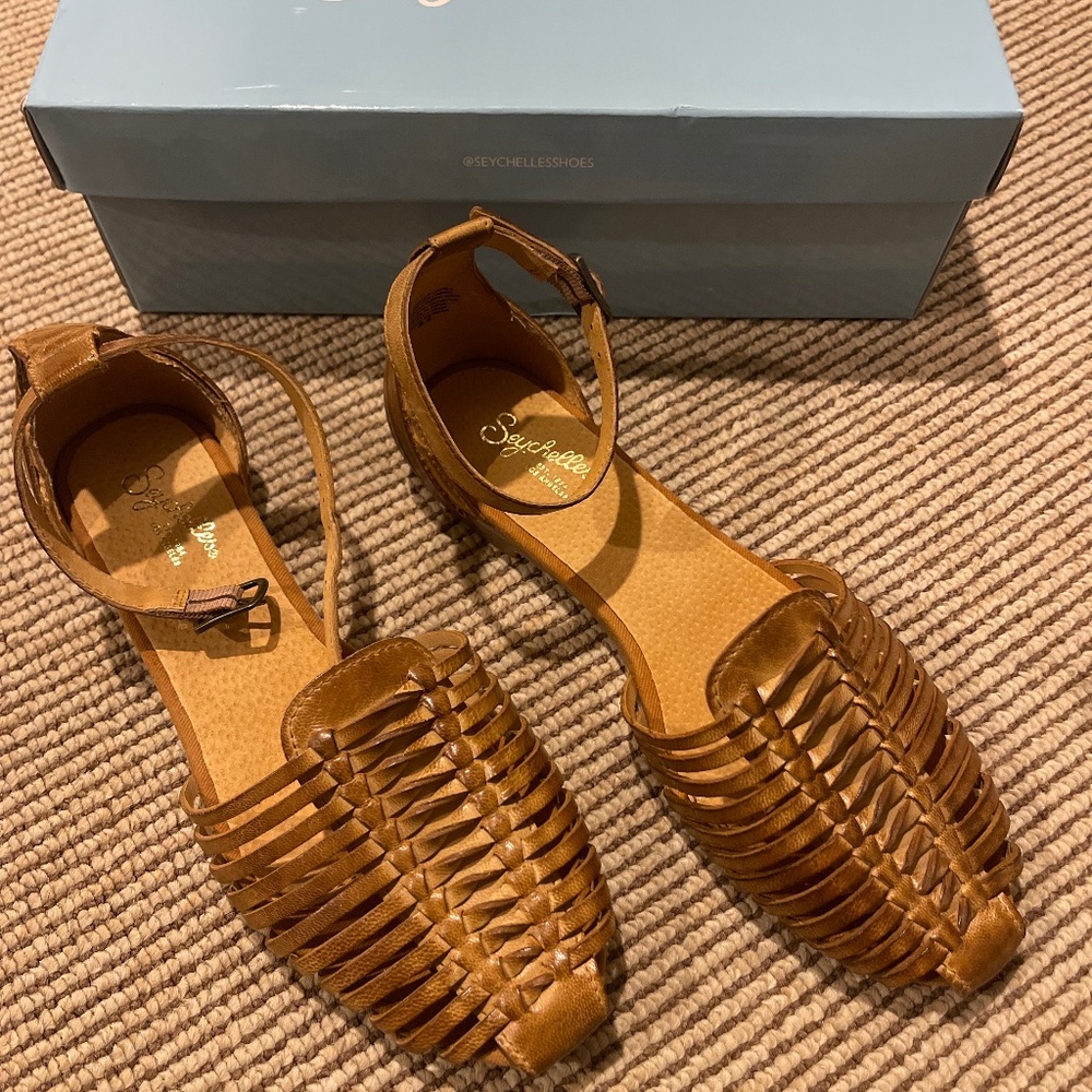 Seychelles cognac leather sandal.